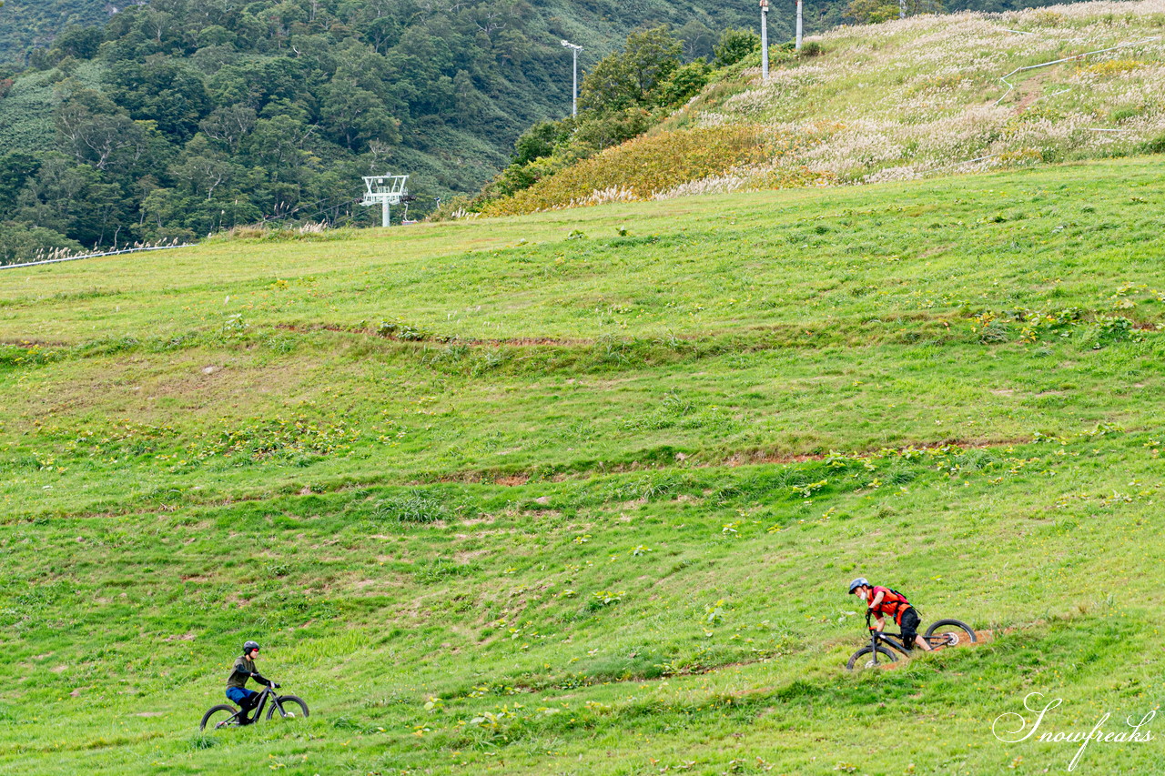 ニセコマウンテンリゾート グラン・ヒラフ　電動アシスト付きMTB『Turbo Levo』でフロートレイルにチャレンジ！